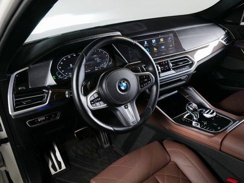 Used 2023 BMW X6 xDrive40i w/ Executive Package image 3