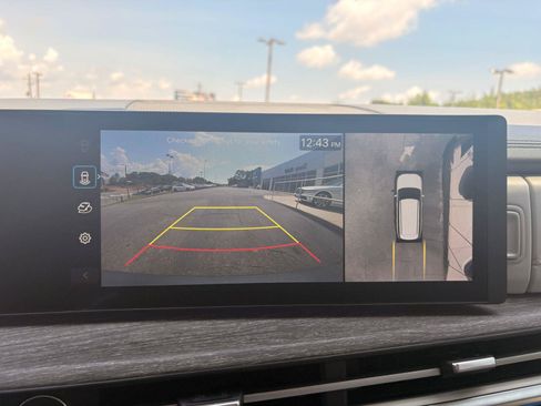 Used 2025 Hyundai Santa Fe Limited w/ Tow & Go Package FWD image 31