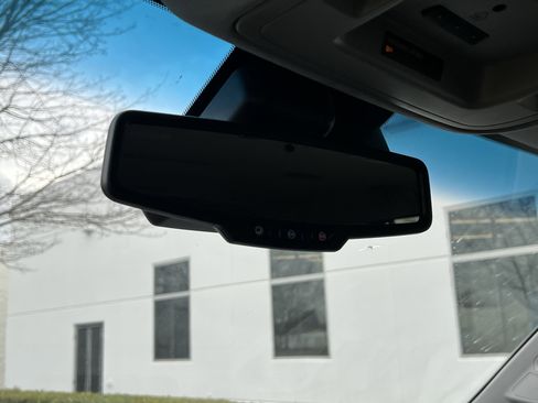 Used 2015 Chevrolet Tahoe LT image 27