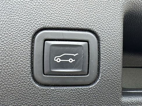 Certified 2023 Chevrolet Equinox RS AWD/4WD image 29