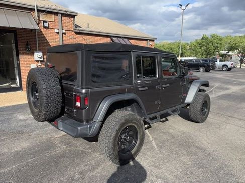 Used 2019 Jeep Wrangler Unlimited Rubicon AWD/4WD image 5