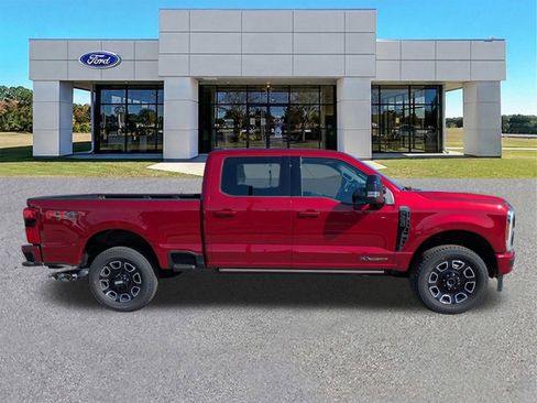 New 2026 Ford F250 Platinum w/ FX4 Off-Road Package AWD/4WD image 3