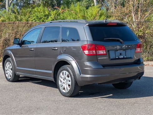 Used 2016 Dodge Journey SE w/ Flexible Seating Group image 3