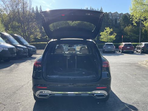 New 2026 Mercedes-Benz GLC 300 image 8
