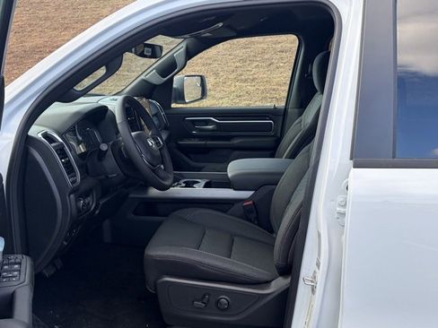 New 2026 RAM 1500 4x4 Crew Cab image 15