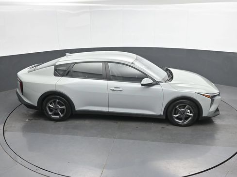 Used 2025 Kia K4 FWD image 31
