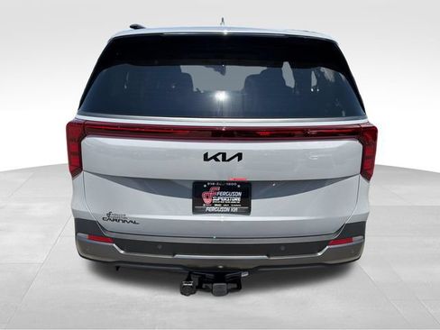 New 2027 Kia Carnival SX w/ Dark Edition Package FWD image 6
