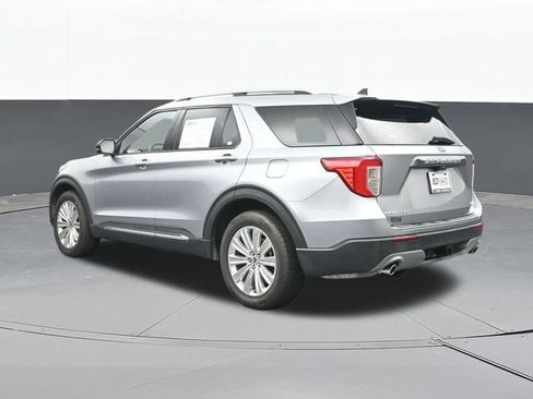 Used 2022 Ford Explorer Limited w/ Equipment Group 301A AWD/4WD image 10