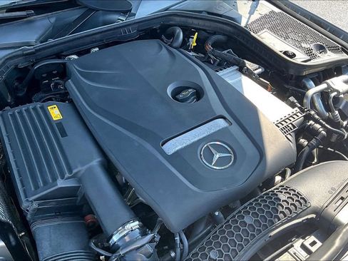 Used 2018 Mercedes-Benz C 300 4MATIC Sedan image 34