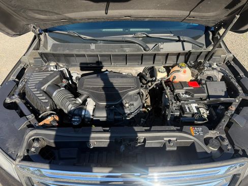 Used 2017 GMC Acadia SLE AWD/4WD image 26