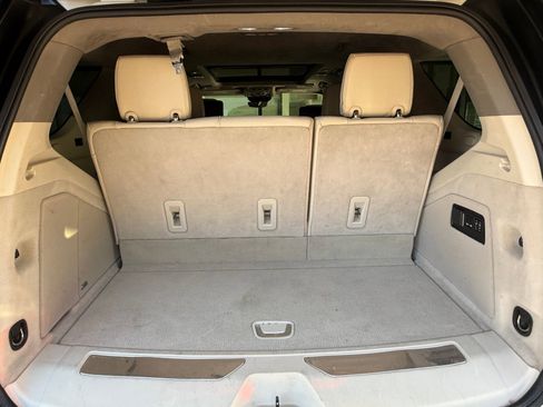 Used 2022 Cadillac Escalade Sport Platinum w/ LPO, ONYX Package AWD/4WD image 30