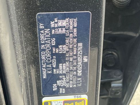 Used 2025 Kia Soul LX w/ LX Technology Package image 23