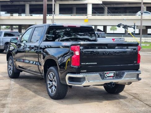 Used 2024 Chevrolet Silverado 1500 LT AWD/4WD image 5