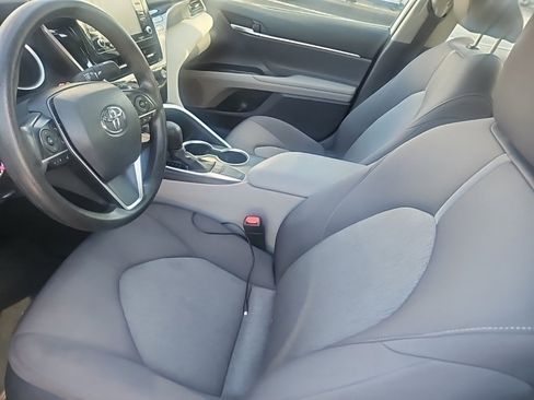 Used 2023 Toyota Camry LE image 4