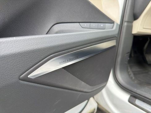 Used 2019 Audi e-tron Premium Plus image 14