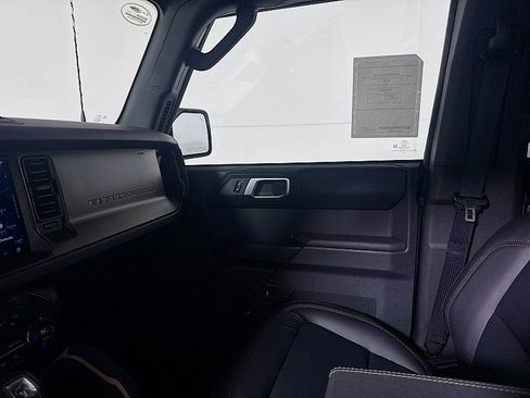 New 2026 Ford Bronco Badlands AWD/4WD image 24