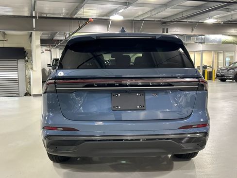 Used 2026 Lincoln Nautilus Premier w/ Equipment Group 102A AWD/4WD image 3