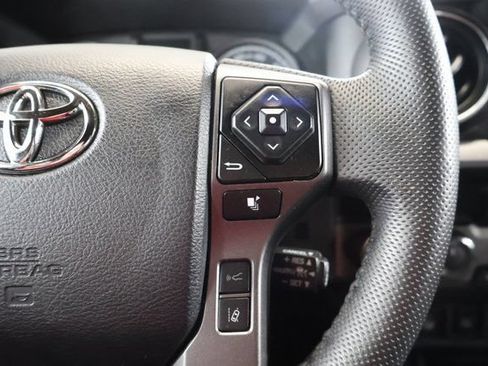 Used 2023 Toyota Tacoma TRD Off-Road w/ Technology Package AWD/4WD image 20