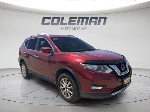 Used 2018 Nissan Rogue SV AWD/4WD image 2