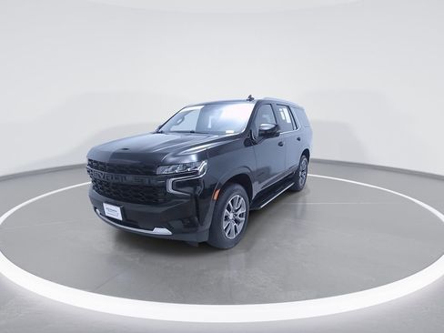 Used 2023 Chevrolet Tahoe LT w/ Luxury Package image 3