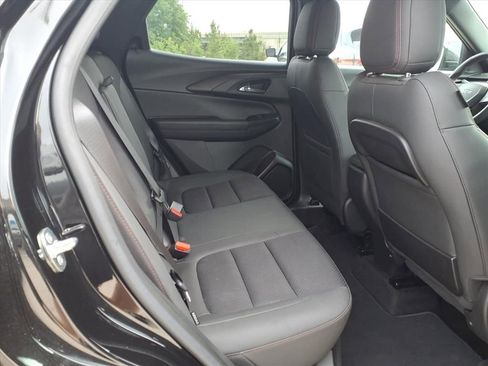 Used 2023 Chevrolet TrailBlazer RS FWD image 15