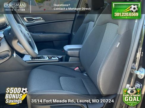Used 2025 Kia Sportage LX FWD image 6