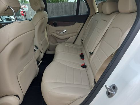 Certified 2022 Mercedes-Benz GLC 300 4MATIC w/ Premium Package Lite image 12
