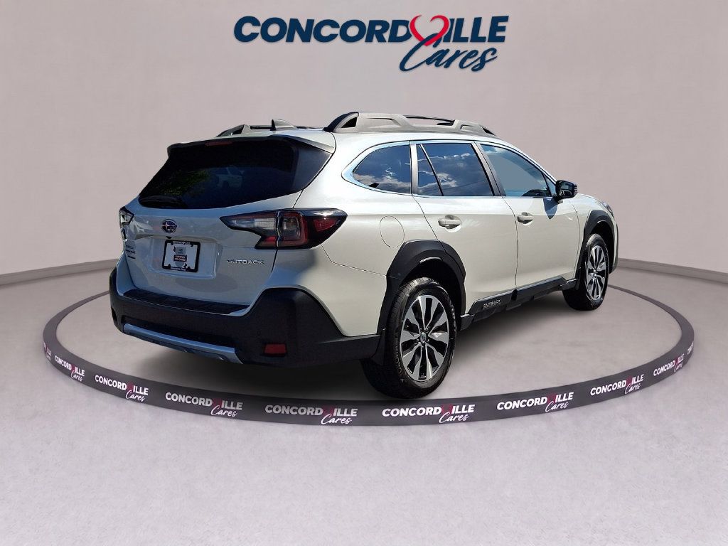 Certified 2025 Subaru Outback Limited AWD/4WD image 7