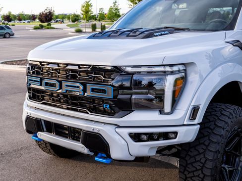 Used 2025 Ford F150 Raptor w/ Equipment Group 803A Raptor R AWD/4WD image 14