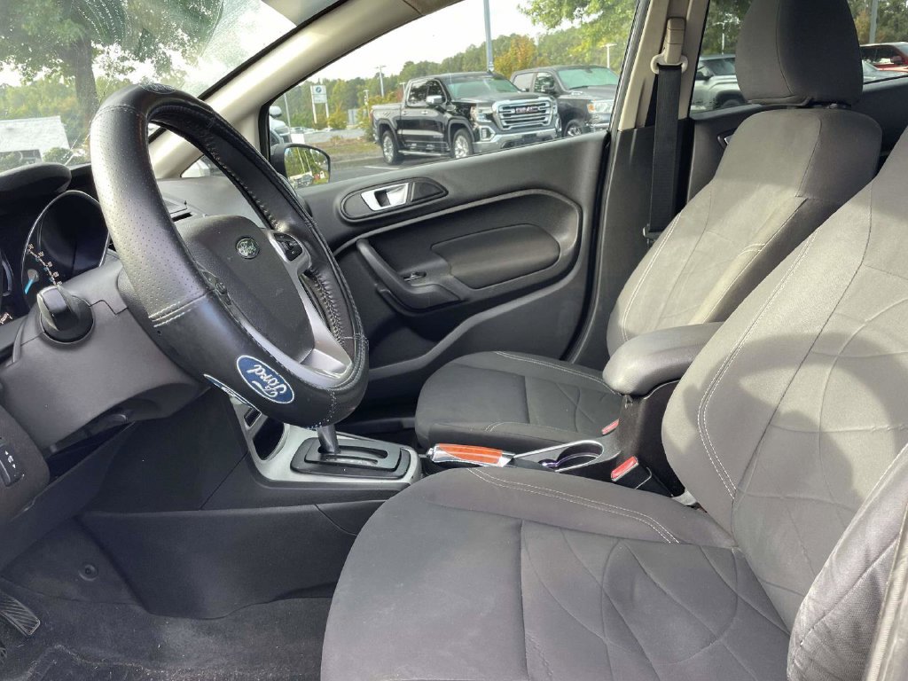 Used 2015 Ford Fiesta SE FWD image 15