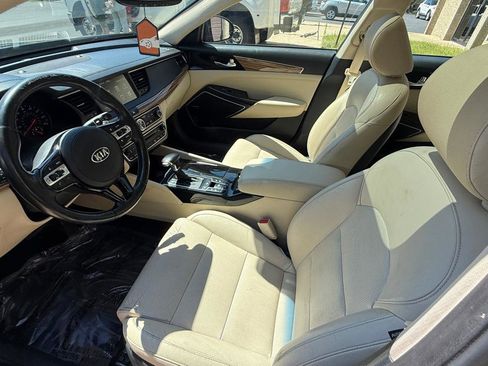 Used 2018 Kia Cadenza Technology FWD image 9