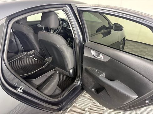 Used 2023 Kia Forte LXS w/ LXS Technology Package image 31