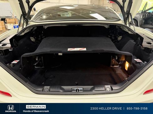 Used 2016 Ferrari California T RWD image 33