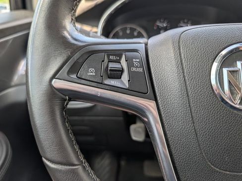 Used 2020 Buick Encore Preferred AWD/4WD image 19