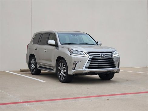 Used 2018 Lexus LX 570 4WD image 3