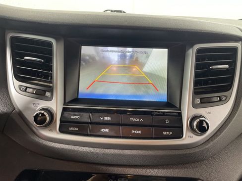 Used 2018 Hyundai Tucson SEL AWD/4WD image 16