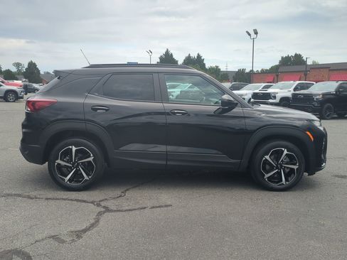 Used 2022 Chevrolet TrailBlazer RS w/ Sun and Liftgate Package AWD/4WD image 6