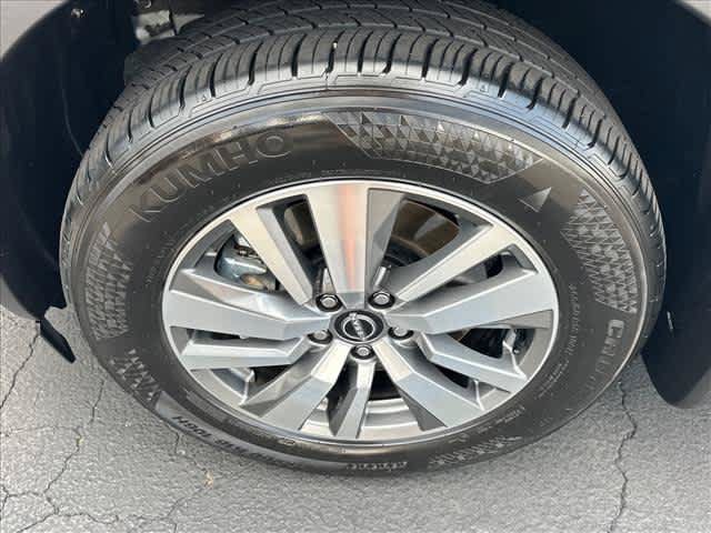Used 2026 Nissan Pathfinder SL FWD image 10