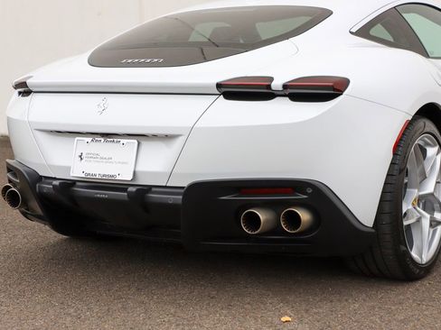 Certified 2023 Ferrari Roma image 32