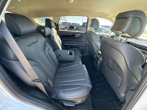 Used 2025 Genesis GV80 2.5T Standard image 32