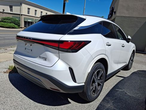 Used 2023 Lexus RX 350 Premium Plus w/ Accessory Package AWD/4WD image 4