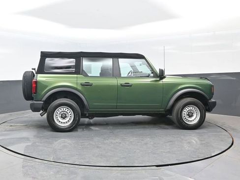 Certified 2023 Ford Bronco 4-Door AWD/4WD image 3
