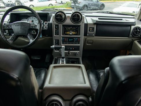 Used 2003 HUMMER H2 w/ Preferred Equipment Group AWD/4WD image 30