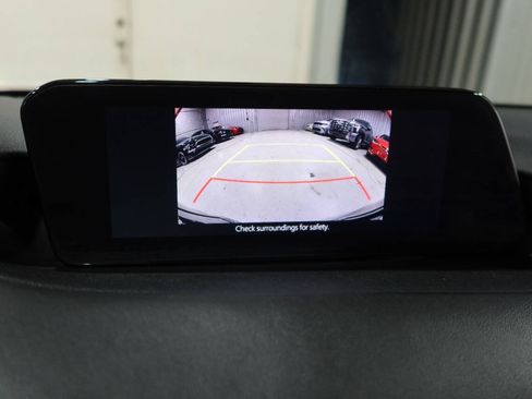 Used 2019 MAZDA MAZDA3 Hatchback FWD image 23