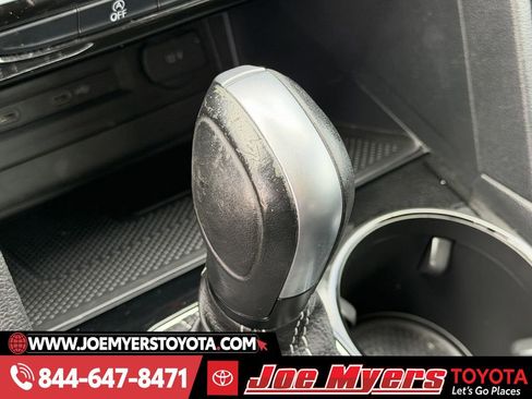 Used 2023 Volkswagen Atlas SE w/ Panoramic Sunroof Package image 21