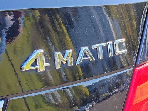 Used 2013 Mercedes-Benz C 300 Sport image 36