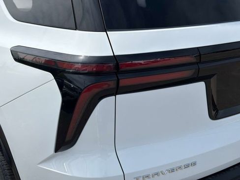 New 2026 Chevrolet Traverse LT w/ Driver Confidence Package FWD image 11