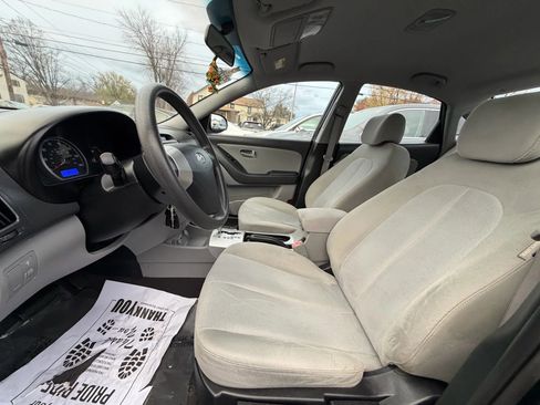 Used 2009 Hyundai Elantra GLS w/ Popular Equipment Pkg 2 image 9