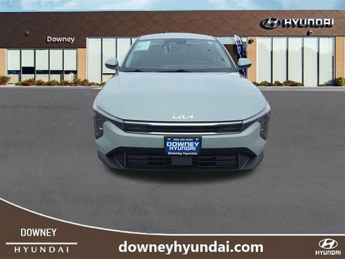 Used 2025 Kia K4 FWD image 8