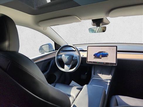 Used 2023 Tesla Model Y Long Range AWD/4WD image 14